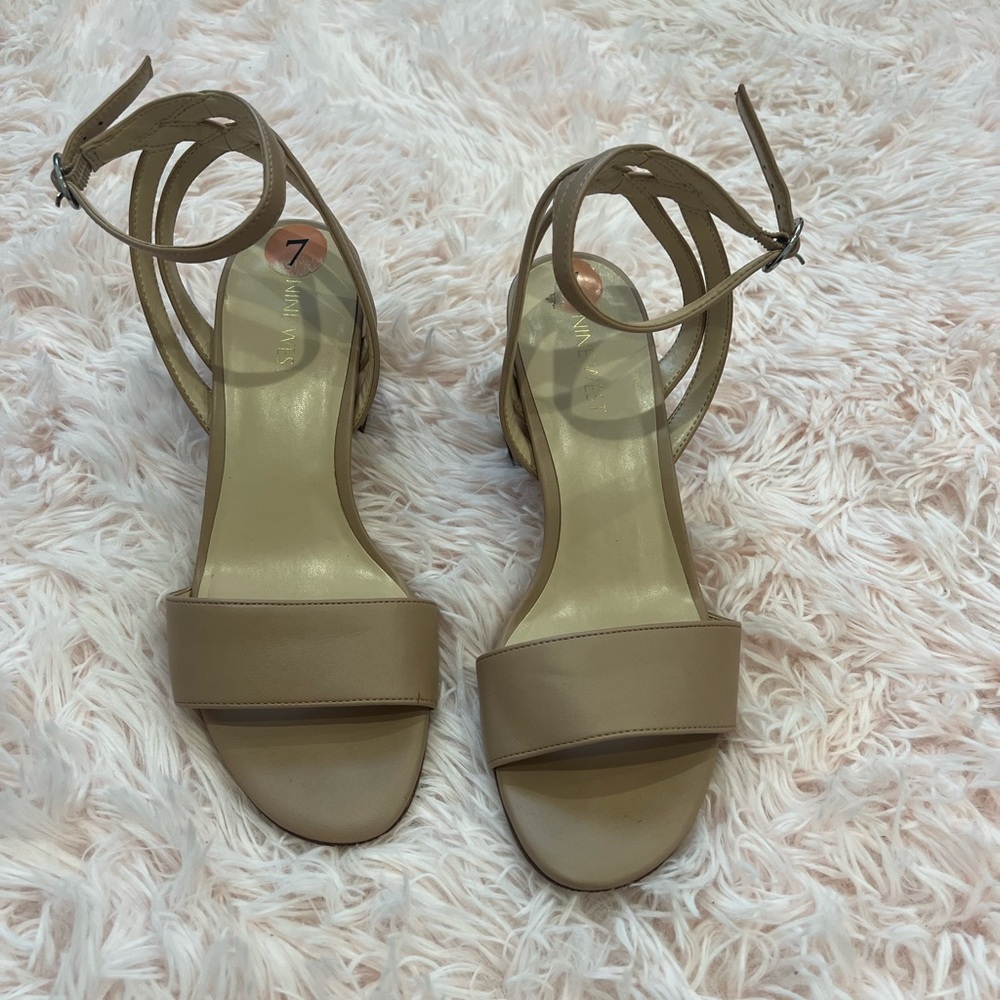 Nine West Elegant Tan Strappy Sandals
